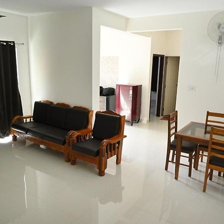 אודופי Kshetra Service Apartment מראה חיצוני תמונה